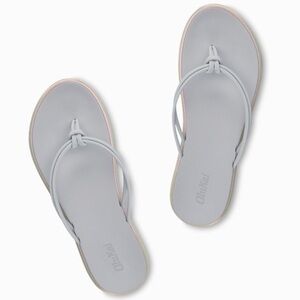 Women's Olukai Aka Sandals size 6 NWT